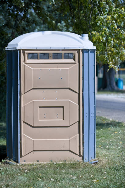 Portable restroom solutions in Mangonia Park, FL